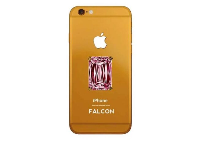 Das Falcon SuperNova Pink Diamond iPhone 6 in voller Pracht, in Gold und mit dem grossen pinken Diamant auf der Rückseite.
